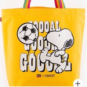 NEW large Levi's Snoopy canvas tote rainbow handle